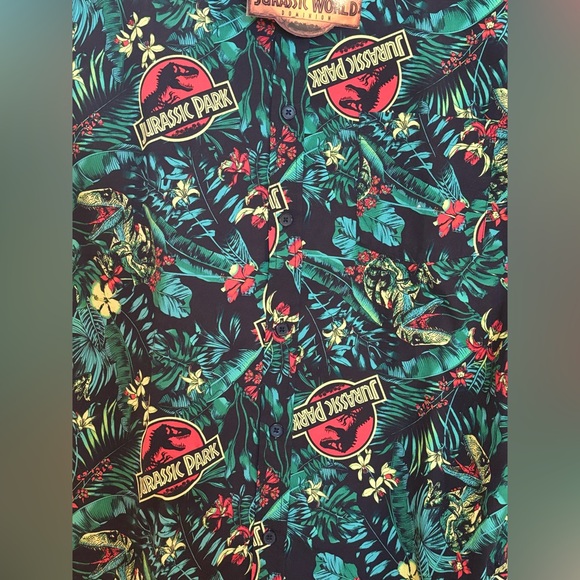 Men's Jurassic Park Tropical Raptor Short Sleeves Pattern Woven Shirt PTP 22 XL - Picture 6 of 9